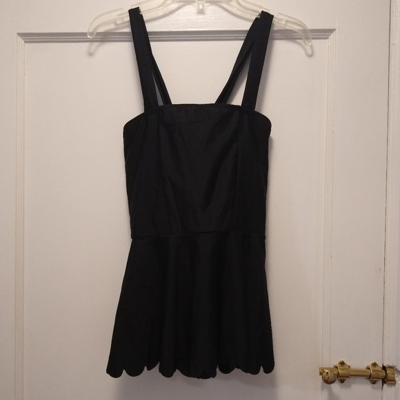 (small flaw) New Without Tags~Scalloped Peplum Tankini Top~black, size small - Picture 1 of 13
